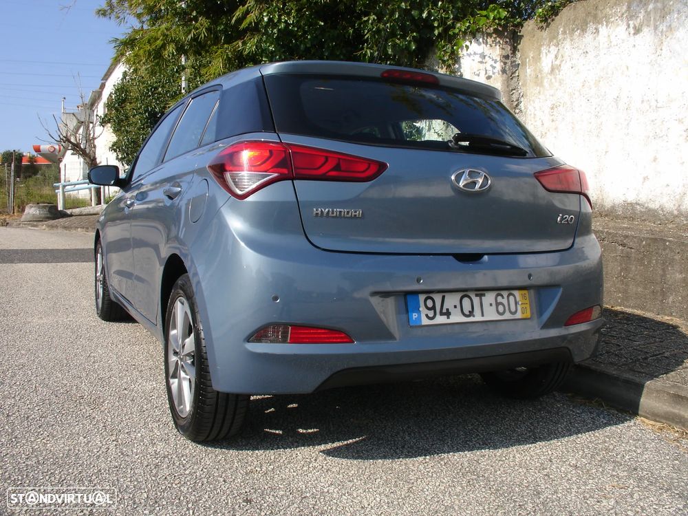 Hyundai i20 1.1 CRDi LED - 3