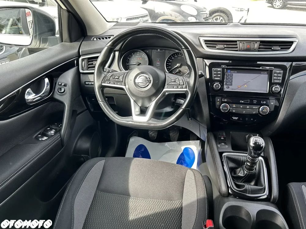 Nissan Qashqai 1.2 DIG-T N-Vision - 12