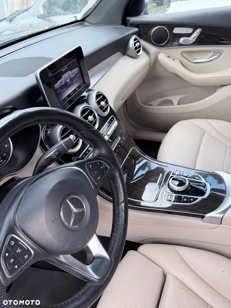 Mercedes-Benz GLC 300 4-Matic - 6