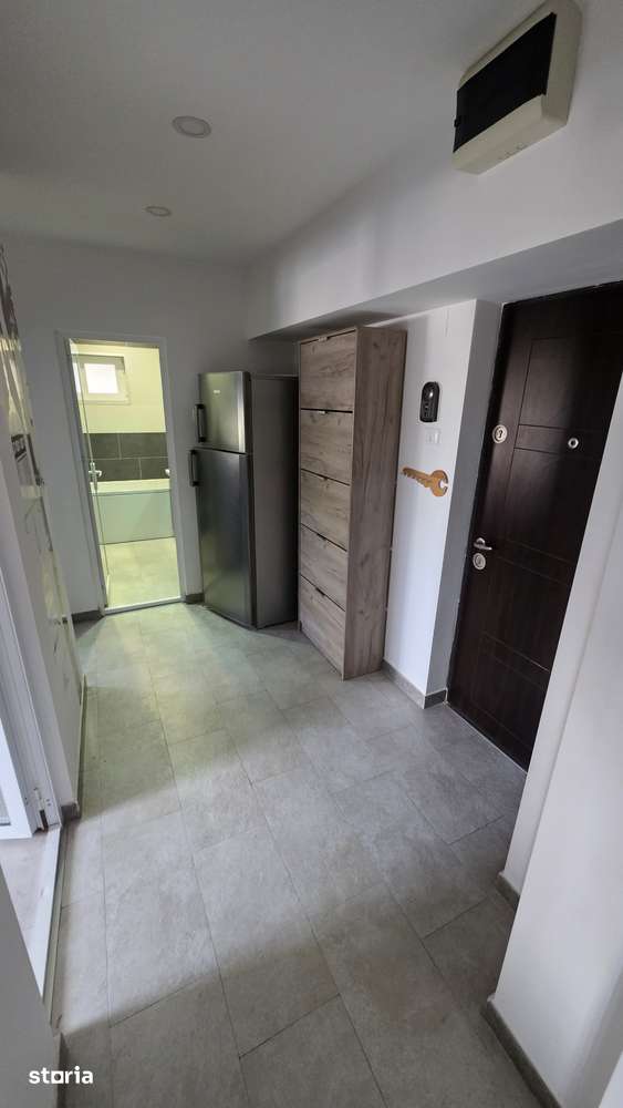 Inchiriez ap cu 2 camere zona Parc Central - Imagine principală: 4/7