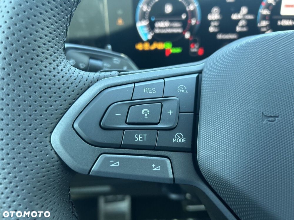 Volkswagen Tiguan 1.5 eTSI R-Line Plus DSG - 28