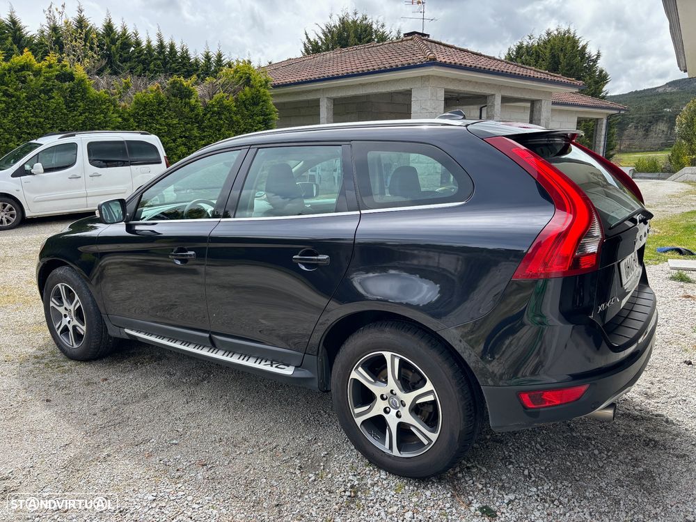 Volvo XC 60 2.0 D4 Summum Geartronic - 9