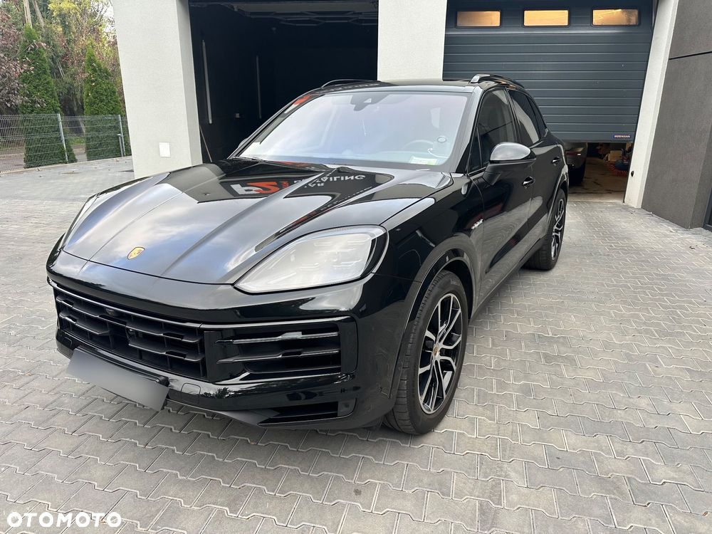 Porsche Cayenne - 2