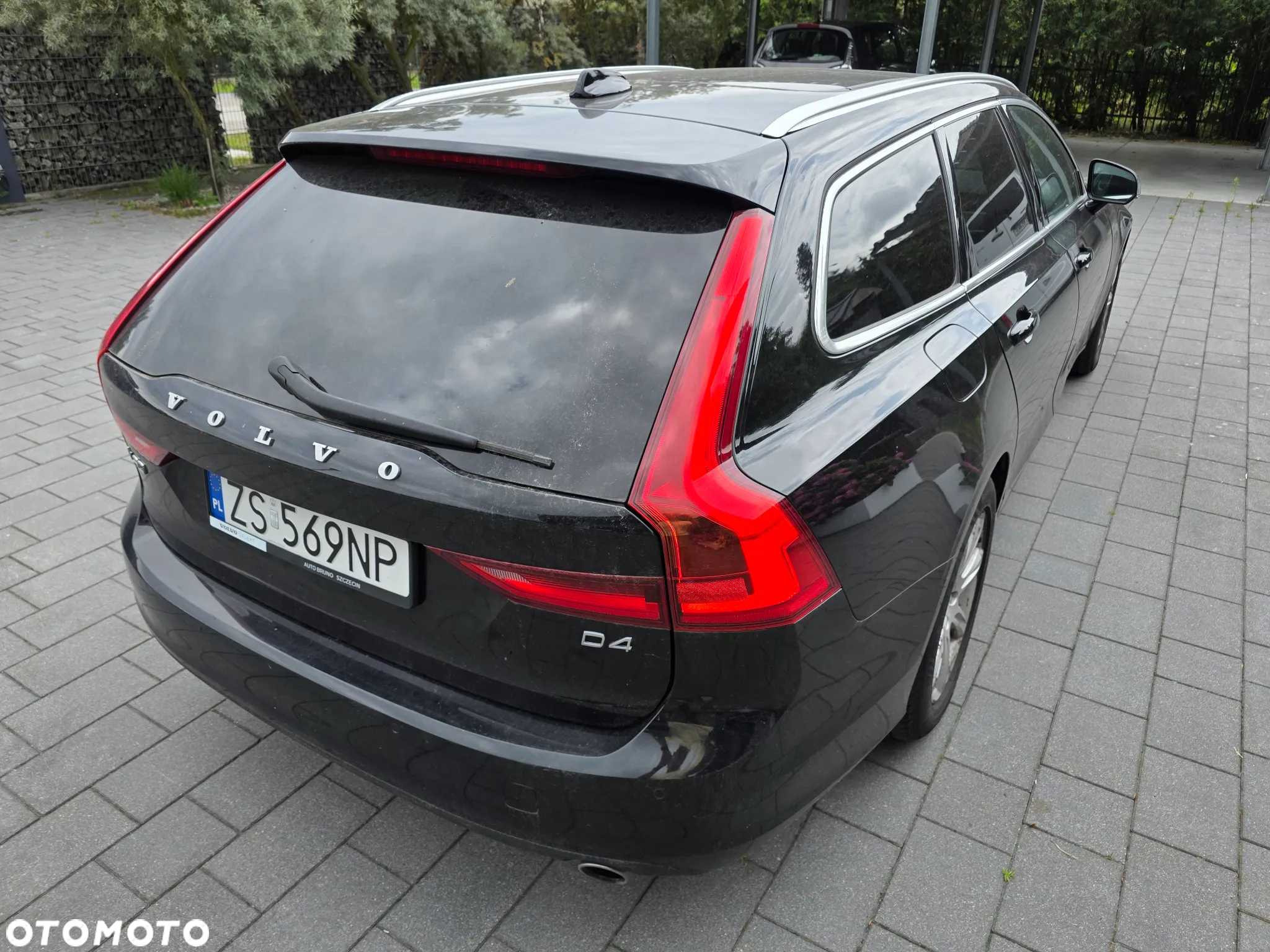 Volvo V90 D4 Inscription - 18