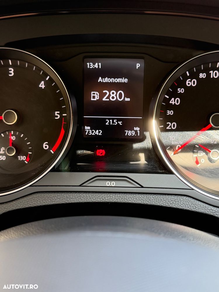 Volkswagen Passat 2.0 TDI DSG Advance - 10