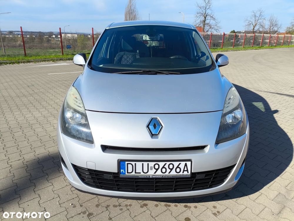 Renault Scenic 2.0 16V Privilege CVT - 2