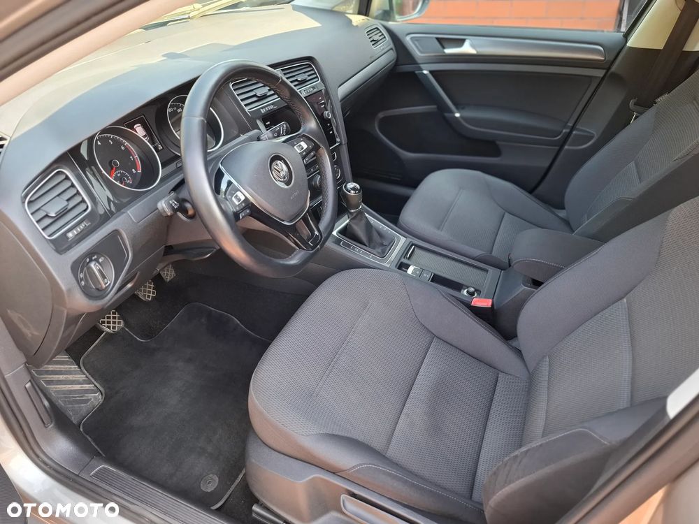 Volkswagen Golf 1.0 TSI BlueMotion Comfortline - 20