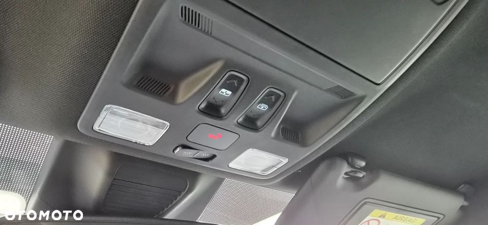 Ford Focus 2.0 EcoBlue STart-Stopp-System ST-LINE - 34