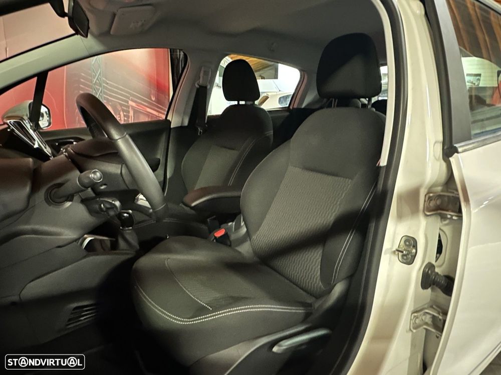 Peugeot 208 1.2 PureTech Active - 6