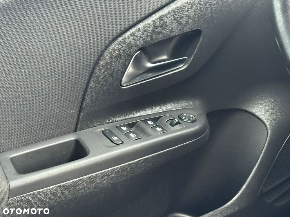 Opel Corsa - 16