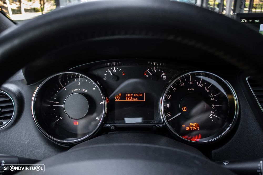 Peugeot 5008 HDI 115 Allure - 13
