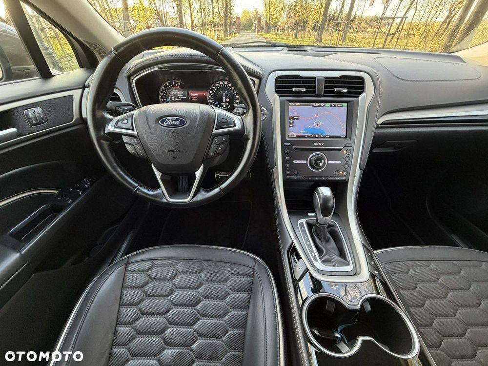 Ford Mondeo - 34