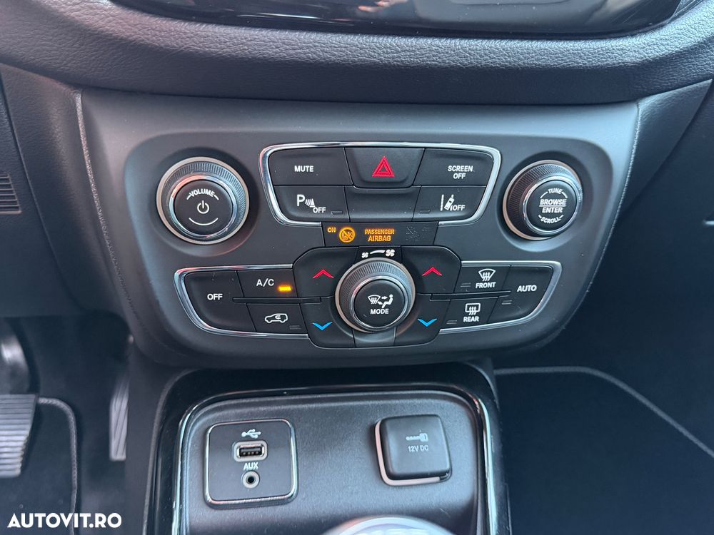 Jeep Compass - 10