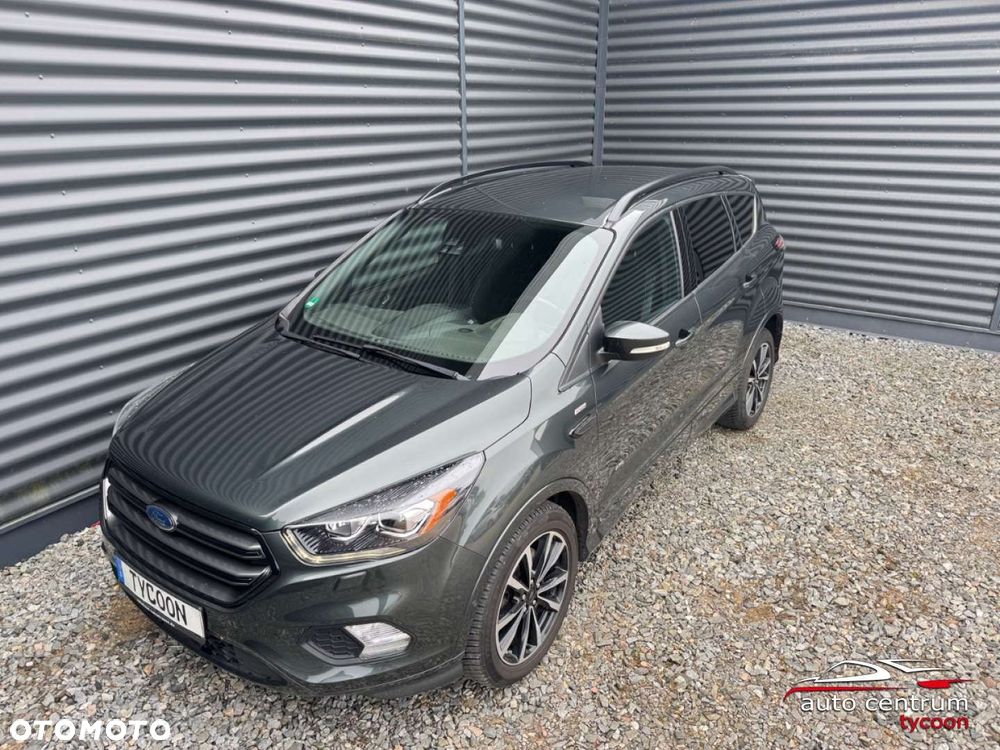 Ford Kuga - 36