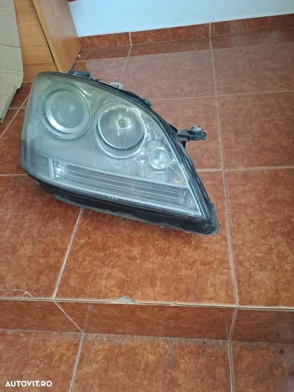 Far dreapta Mercedes ML W164 original Europa - 1