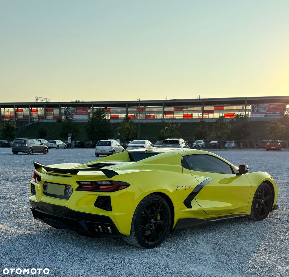 Chevrolet Corvette - 3