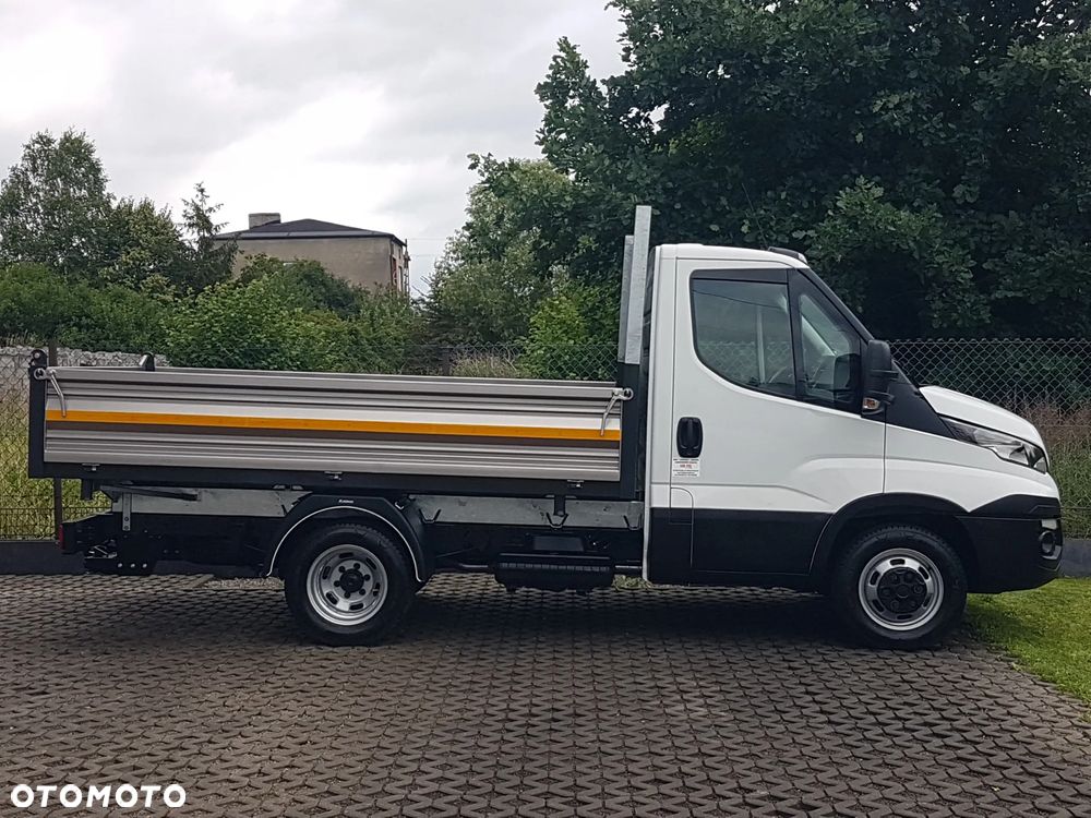 Iveco 35C15 WYWROTKA 3 STRONNA KIPER 3,20x2,06 BLIŹNIAKI KLIMA MANUAL 6-BIEGÓW HAK - 14