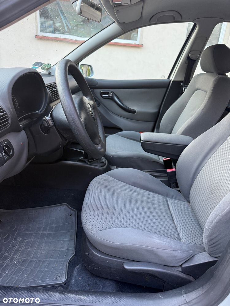Seat Leon 1.6 Signo - 18