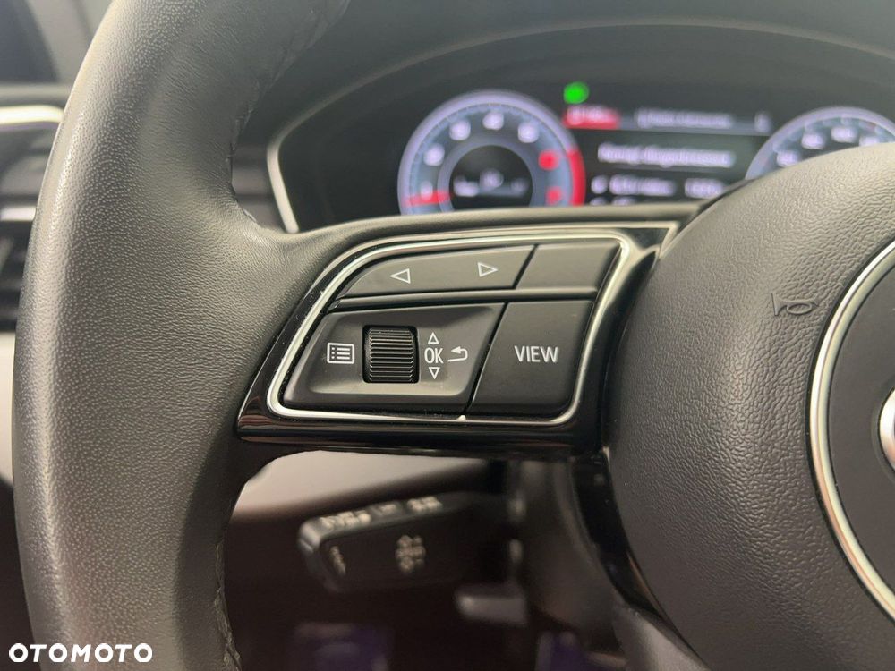 Audi A4 Limousine - 23