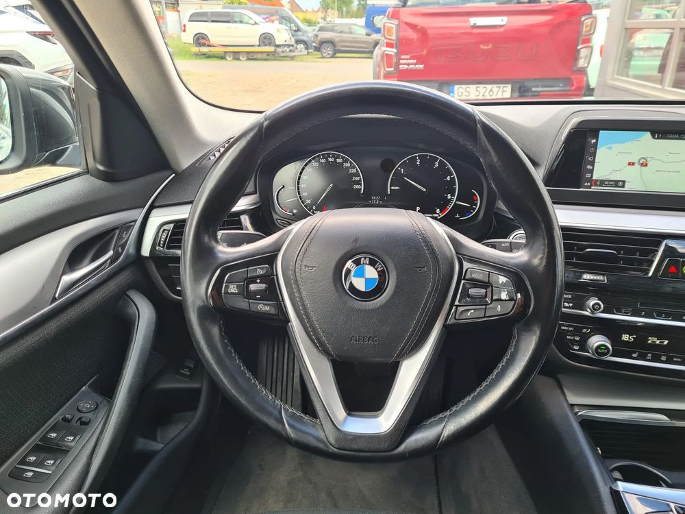 BMW Seria 5 520d - 18
