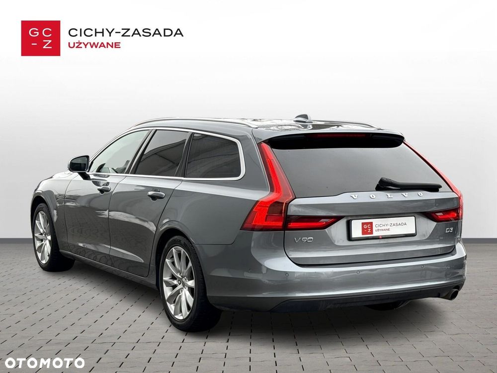 Volvo V90 D3 Momentum - 4