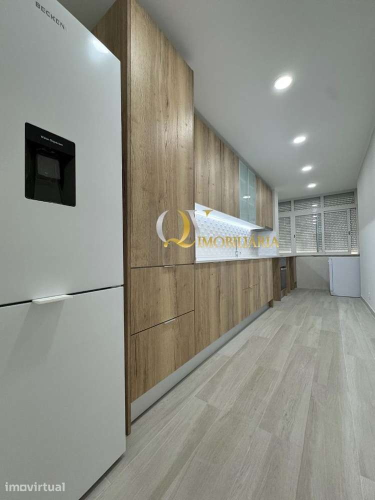 Excelente Apartamento T3 para arrendamento sito em Lisboa - Grande imagem: 4/27
