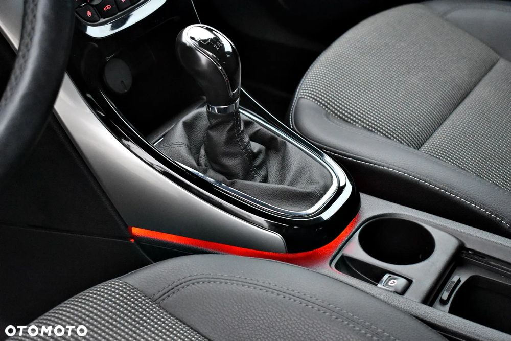 Opel Astra 1.4 Turbo Innovation - 31