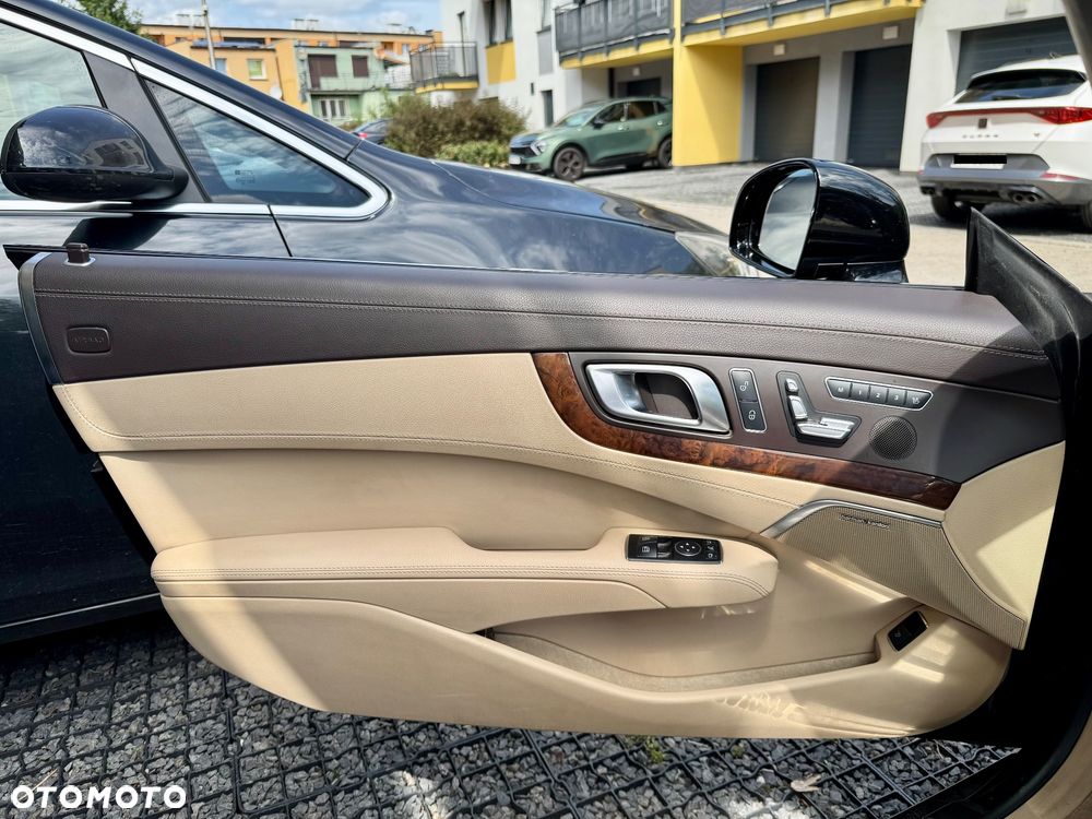 Mercedes-Benz SL 500 BlueEff - 14