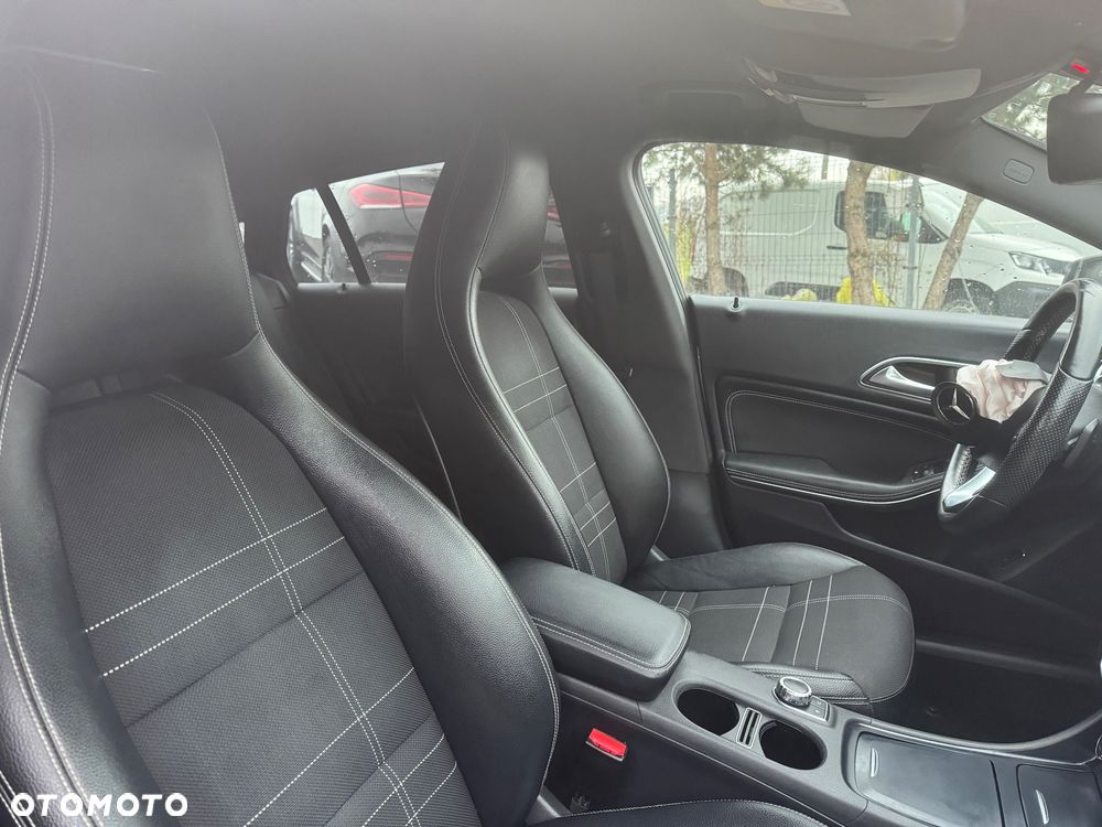 Mercedes-Benz CLA 200 d 7G-DCT UrbanStyle Edition - 7