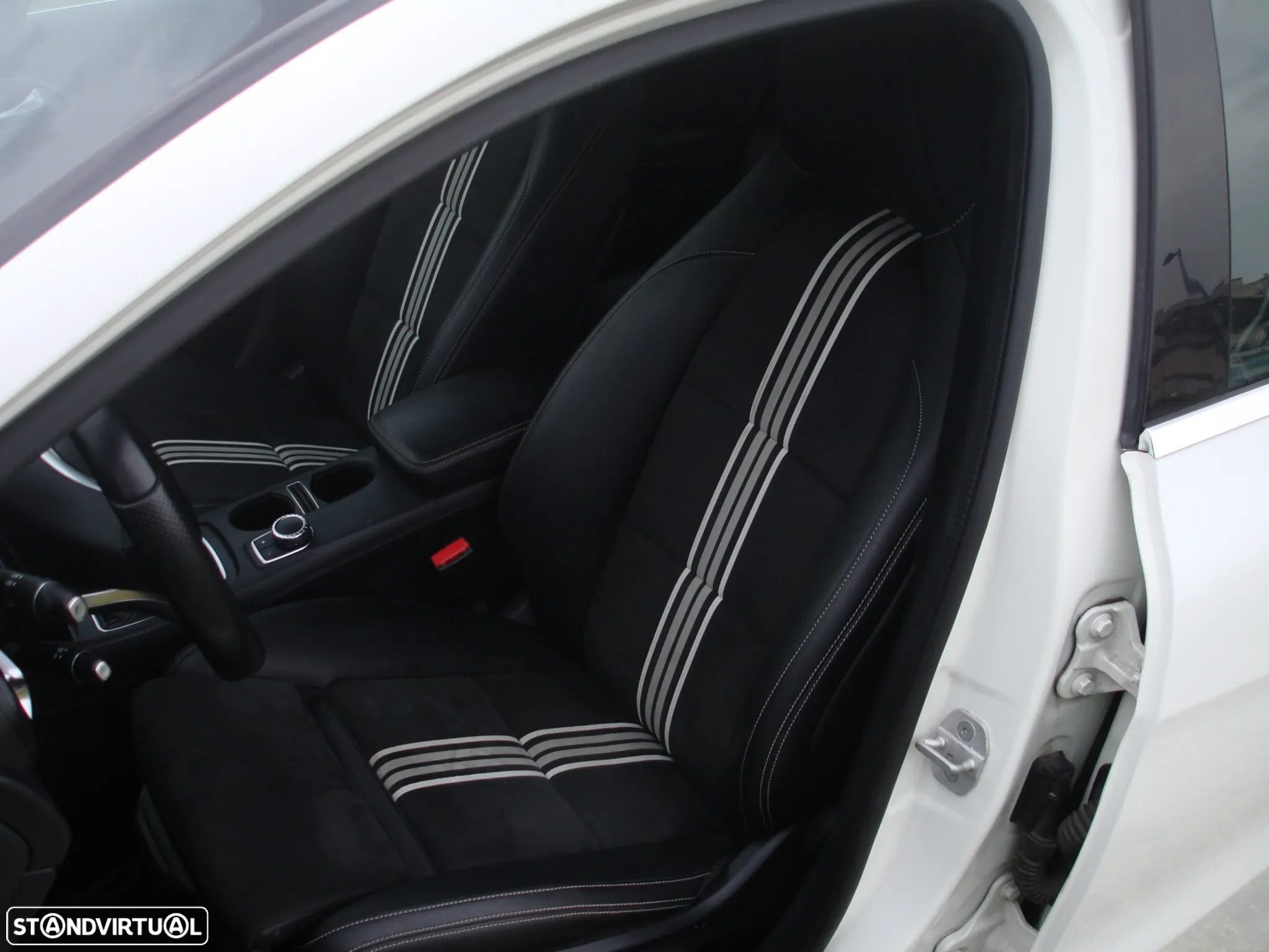 Mercedes-Benz A 180 d AMG Line - 7