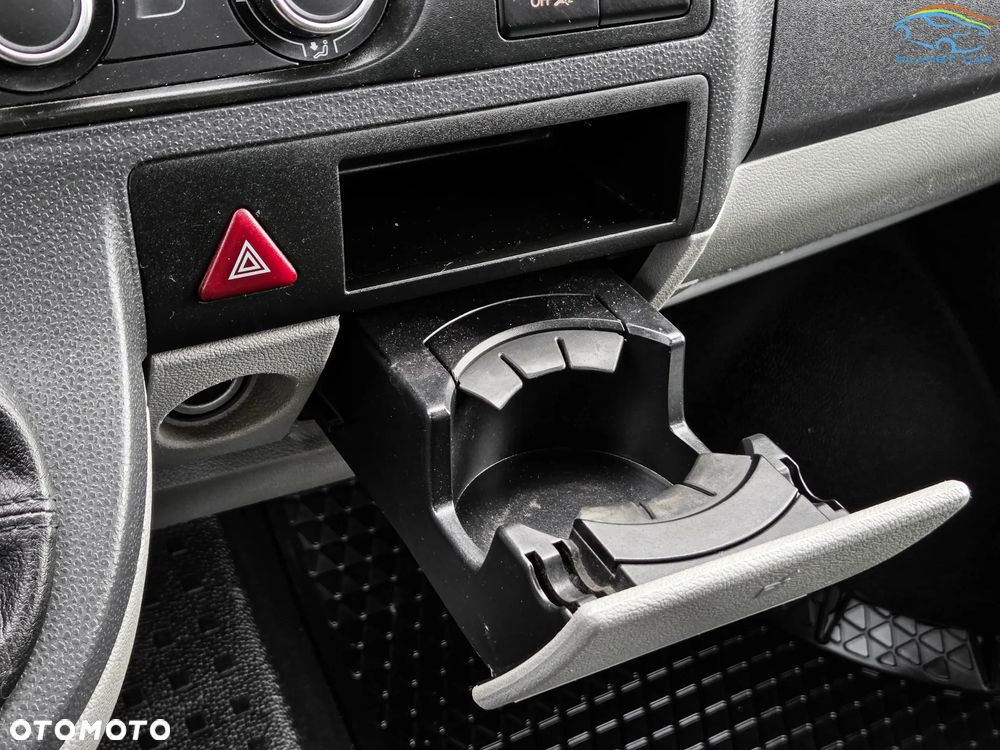 Volkswagen T5 TRANSPORTER DOKA 2.0 102 KM - 31