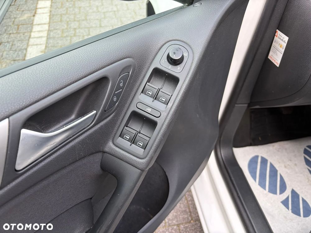 Volkswagen Golf 1.2 TSI Comfortline - 11