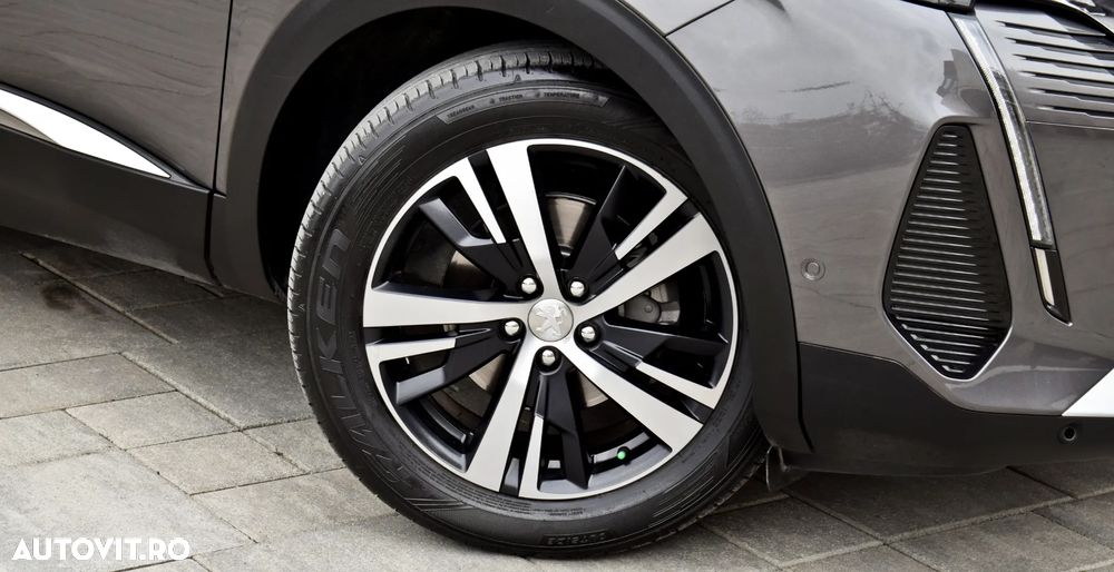 Peugeot 3008 PureTech 130 Stop & Start GPF Allure - 15