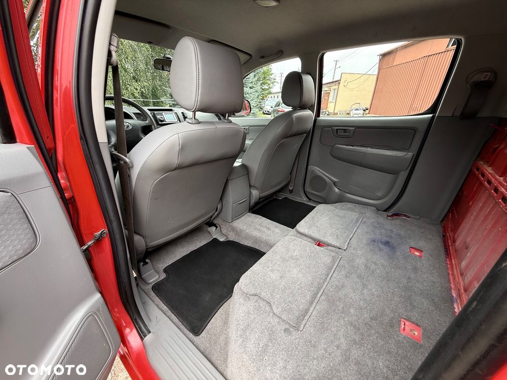 Toyota Hilux - 6