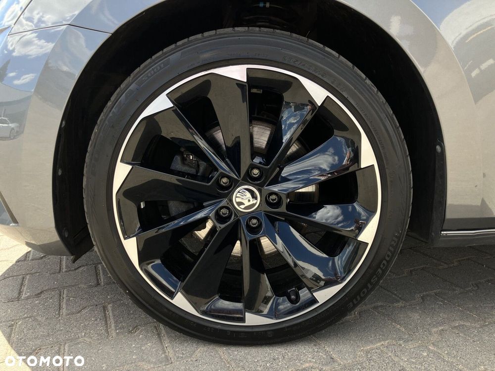 Skoda Superb 2.0 TDI SCR Sportline DSG - 11