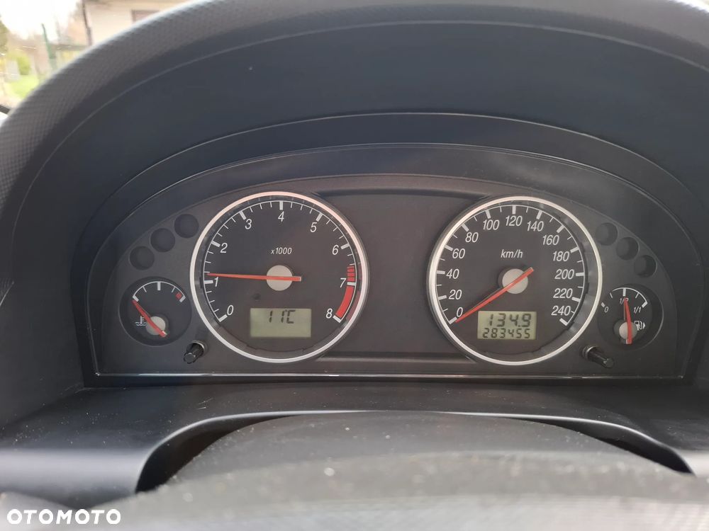 Ford Mondeo 2.5 V6 Ghia - 6