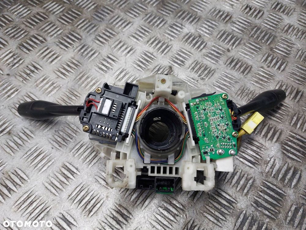 MANETKA PRZEŁĄCZNIK ZESPOLONY TAŚMA SYGNAŁU MITSUBISHI LANCER VII - 4