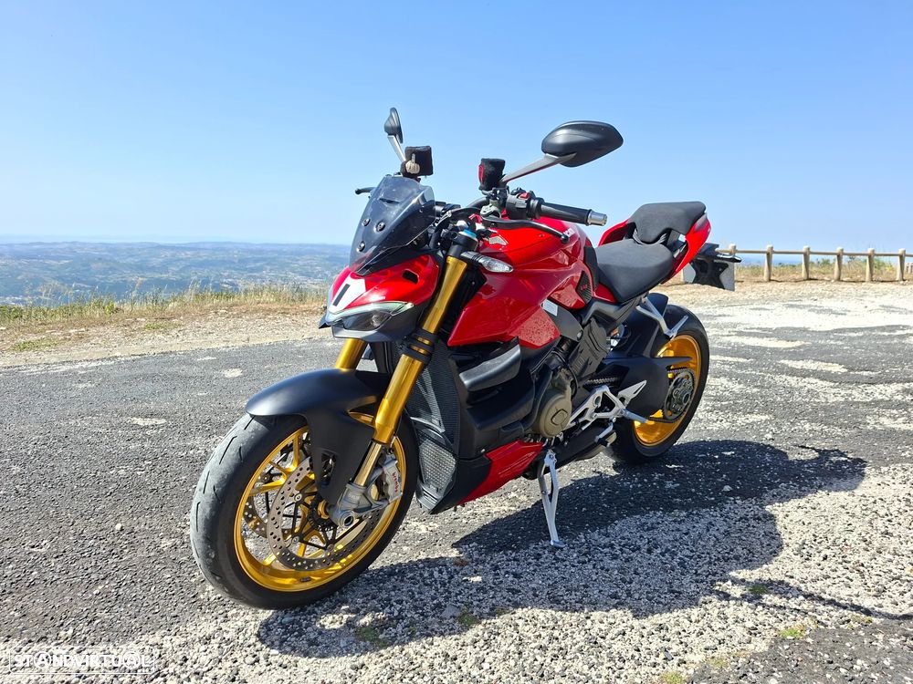 Ducati Streetfighter V4S - 1