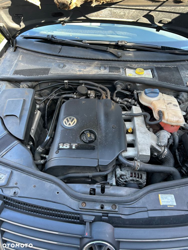 Volkswagen Passat - 8
