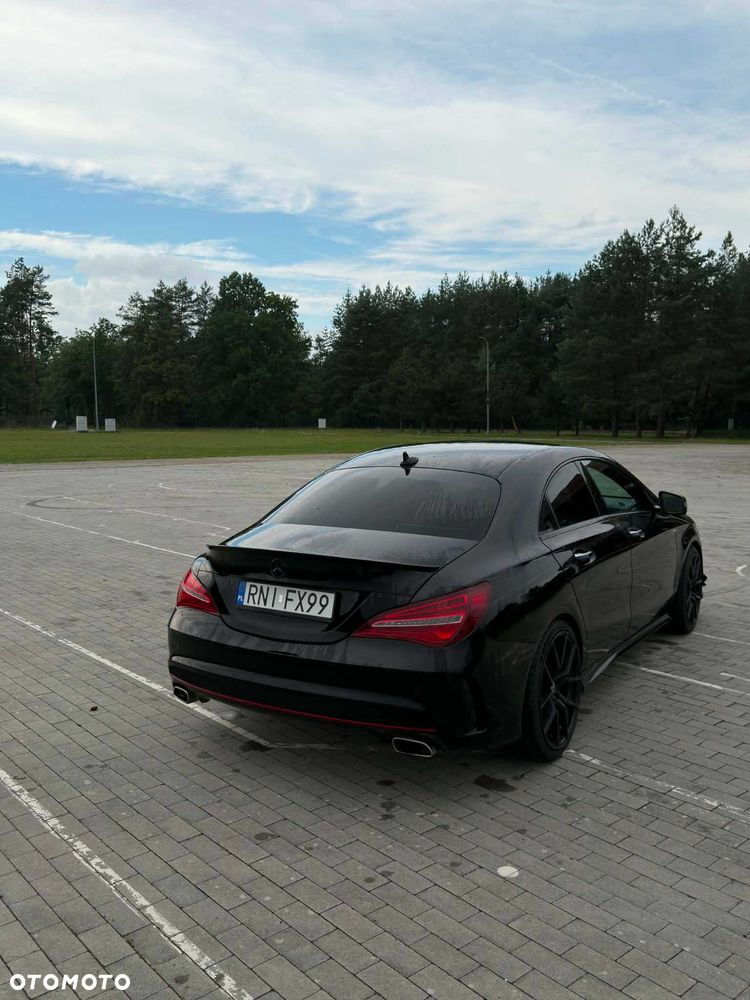 Mercedes-Benz CLA - 4