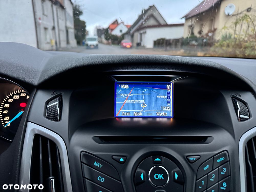 Ford Focus 1.6 TDCi DPF SYNC Edition - 19