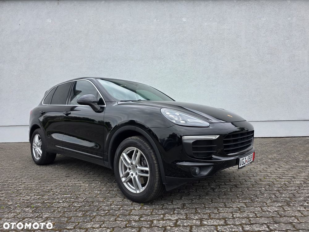 Porsche Cayenne Standard - 2