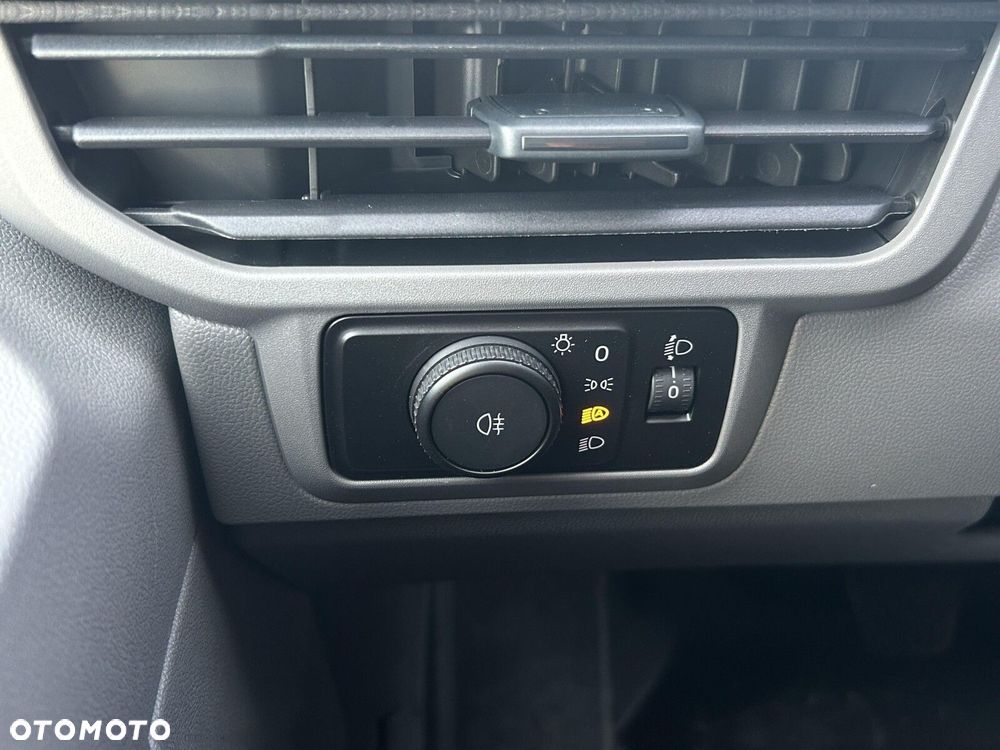 Volkswagen Transporter Kombi L2H1 M1 - 33