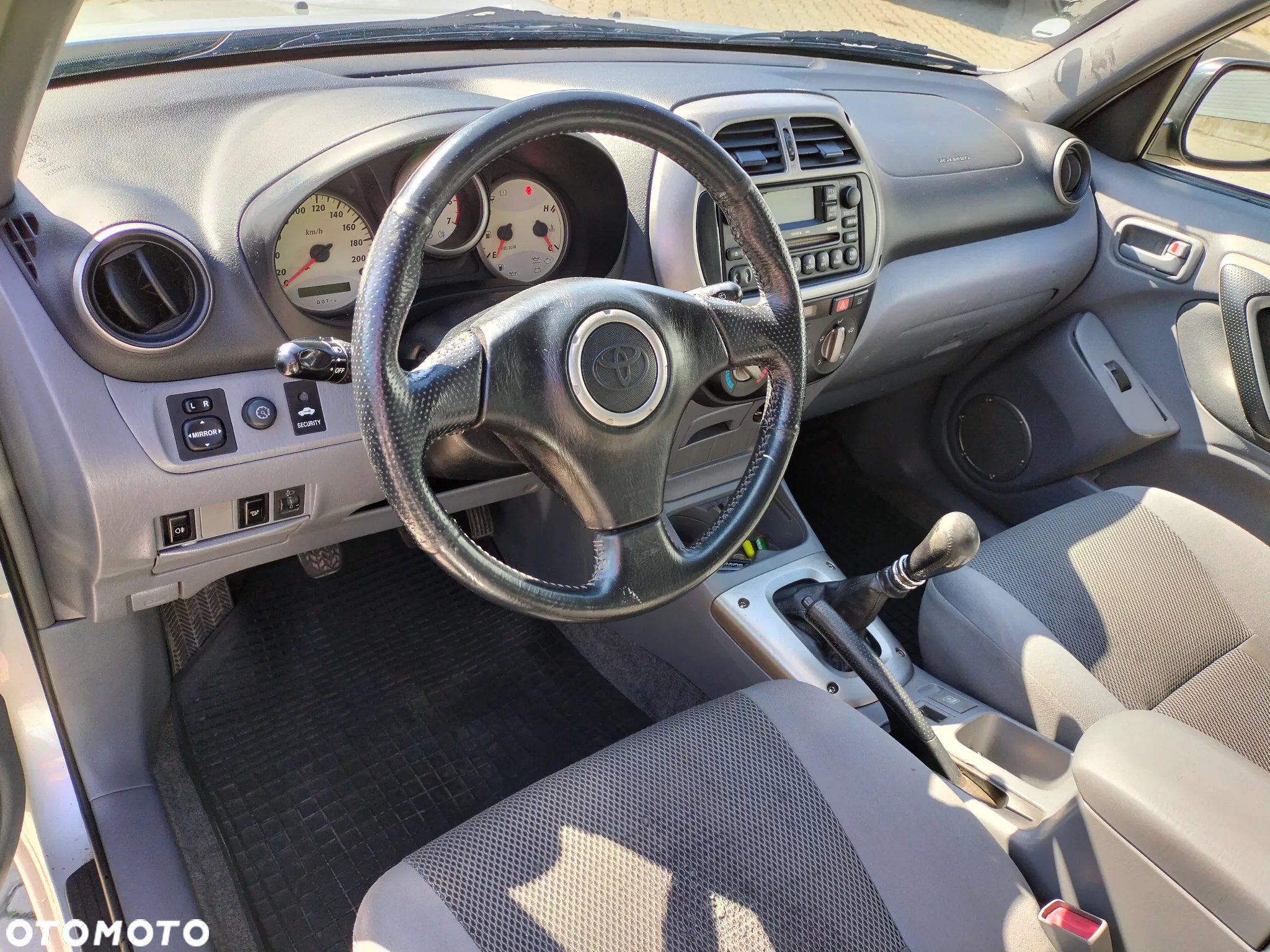 Toyota RAV4 D-4D 4x4 - 9