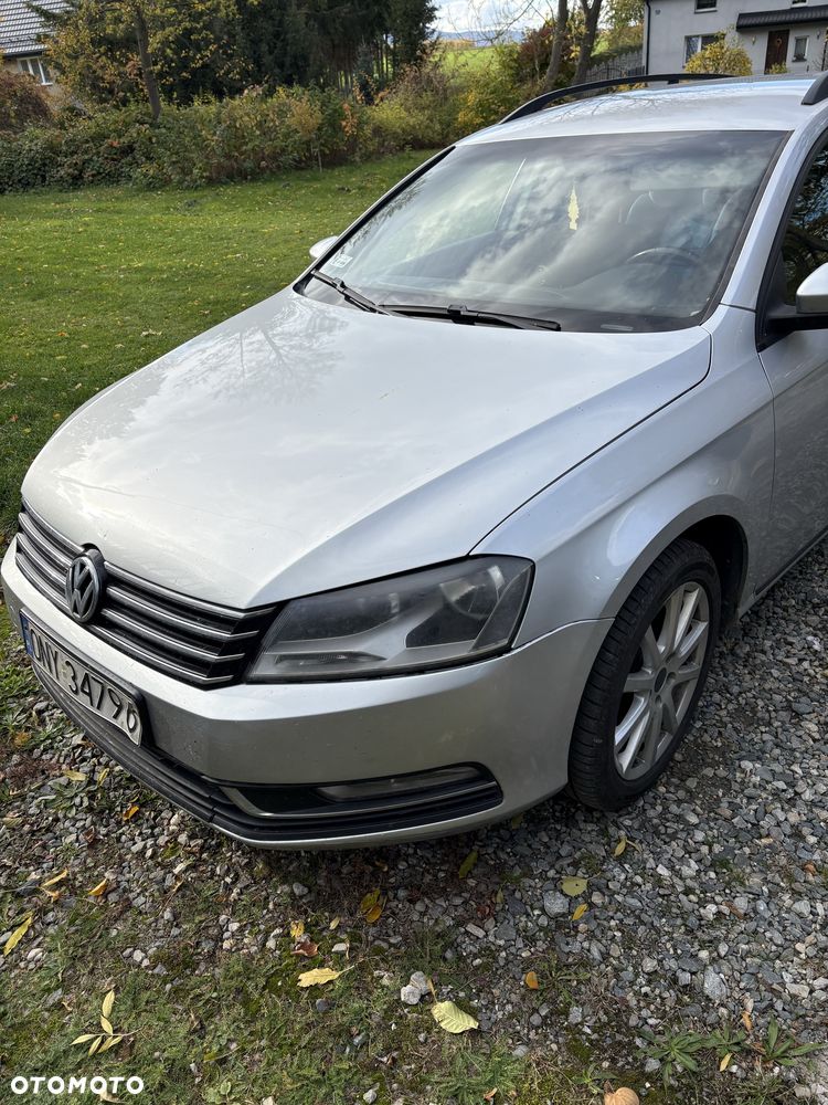 Volkswagen Passat - 4