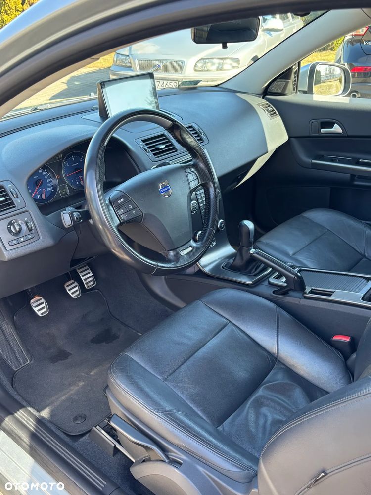 Volvo C30 D2 R-Design - 12