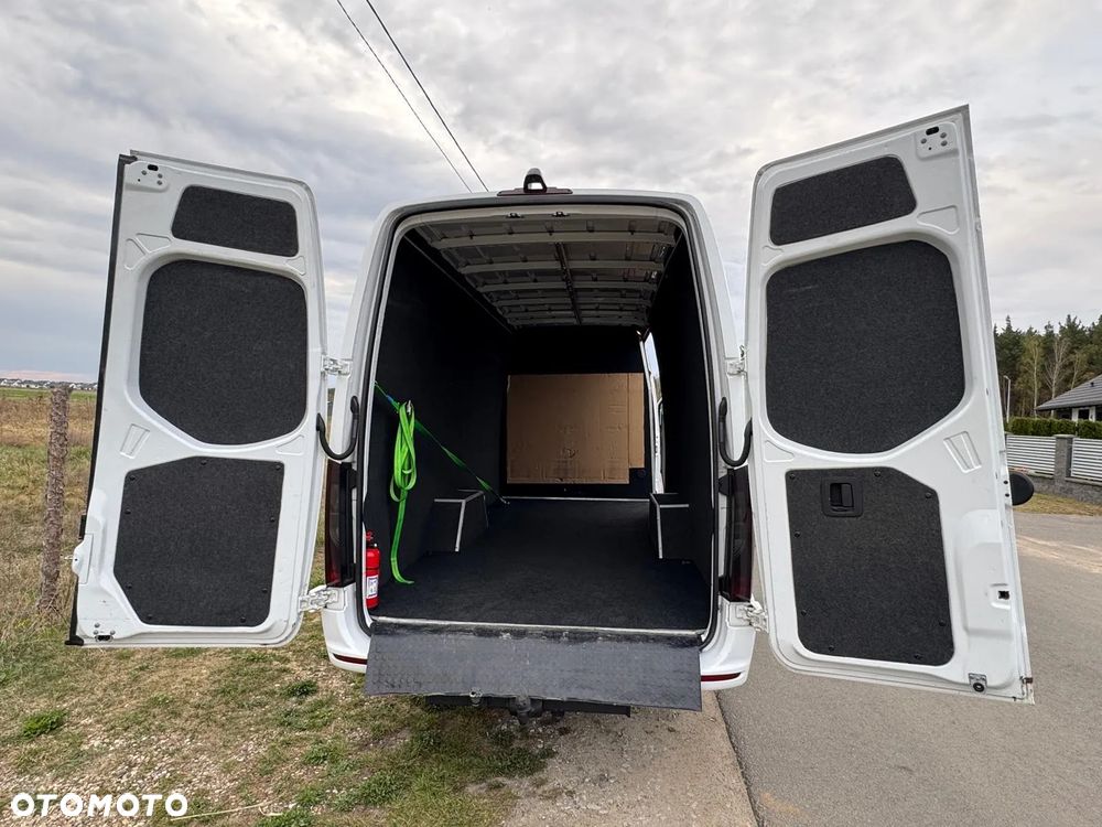 Mercedes-Benz Sprinter - 6