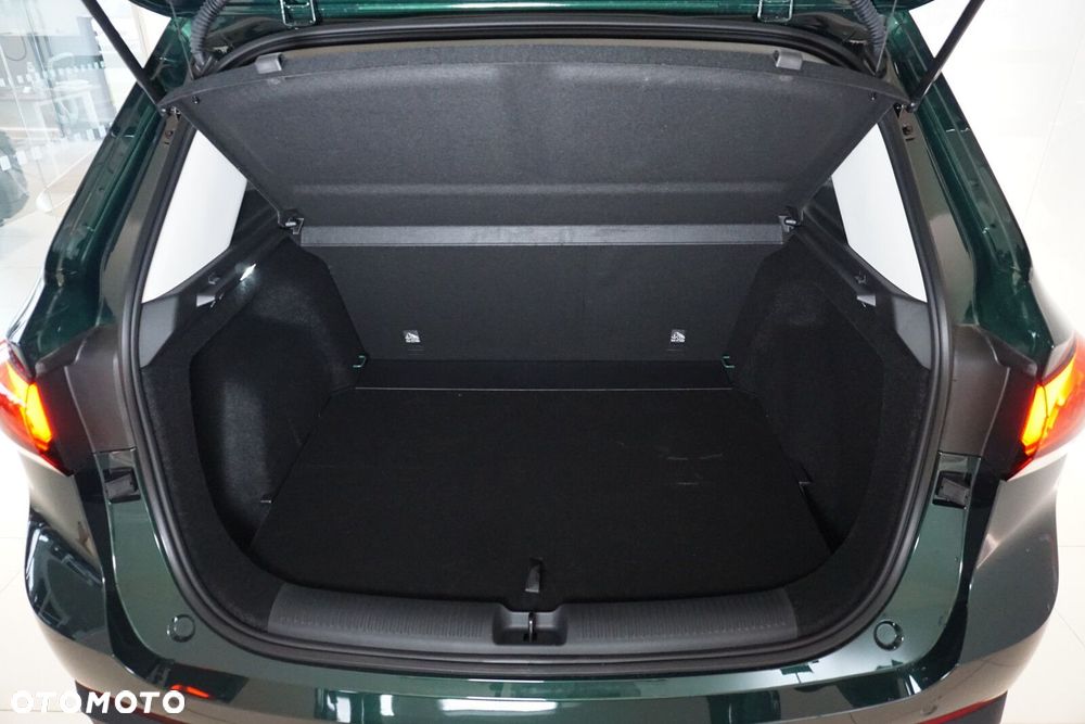 MG ZS Hybrid+ - 16