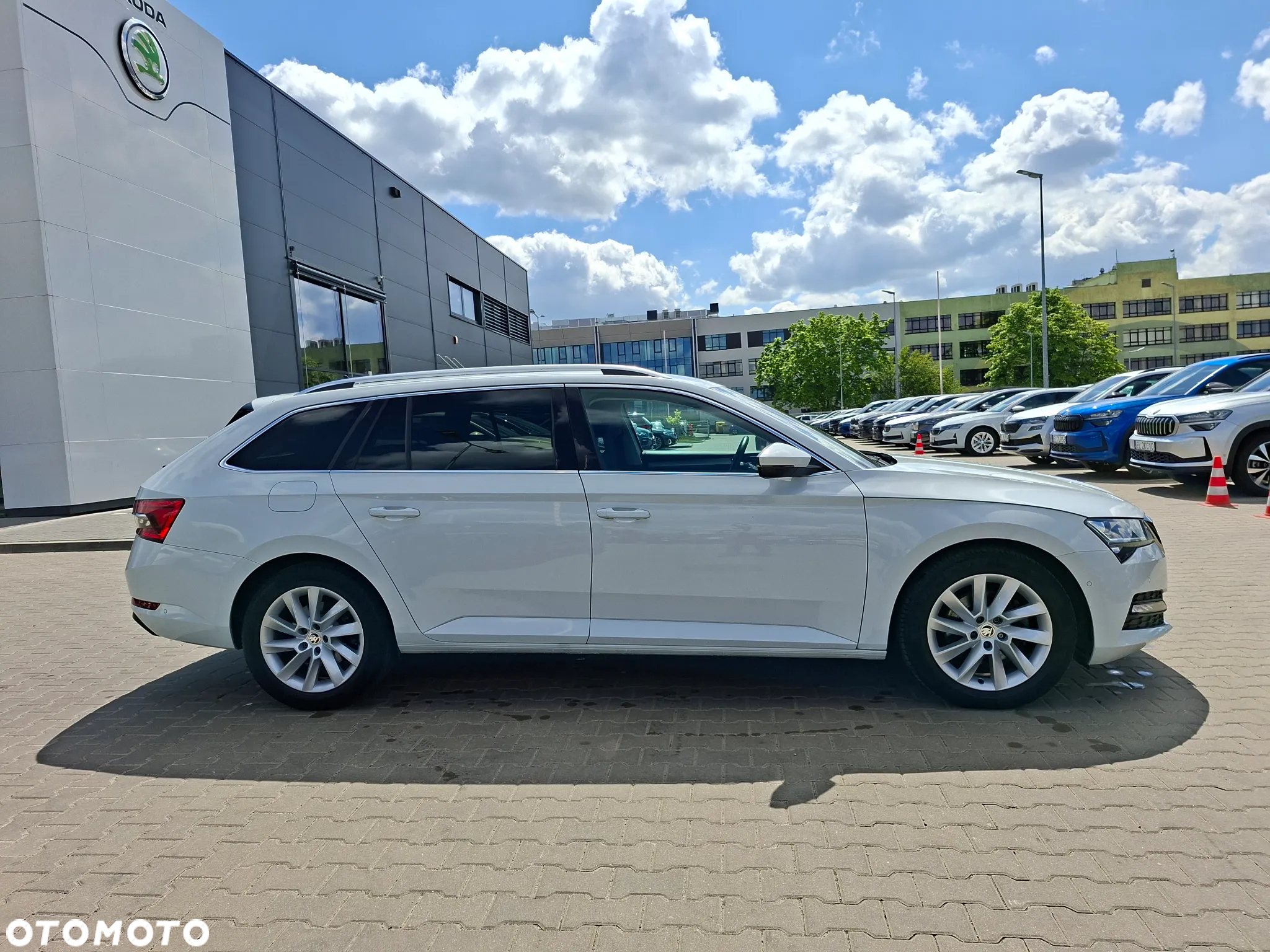 Skoda Superb 2.0 TDI SCR Ambition DSG - 5