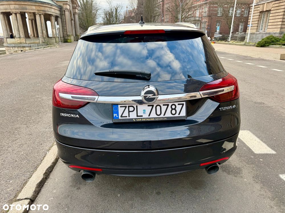 Opel Insignia 2.0 T Executive 4x4 - 10